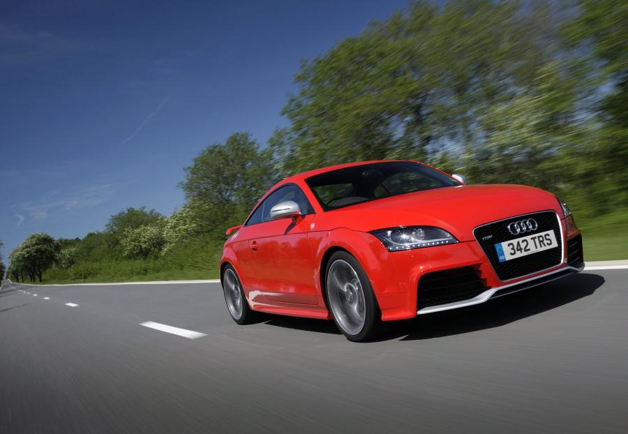  Audi TT RS Coupe (8J) 2009 года  (UK) (фото 3 из 21)